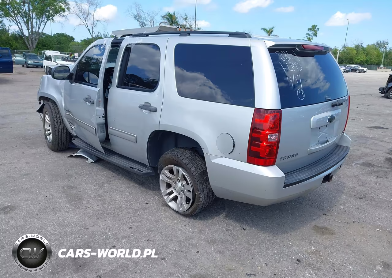 2010 Chevrolet Tahoe Ls VIN:1GNUKAE07AR208861 - 3