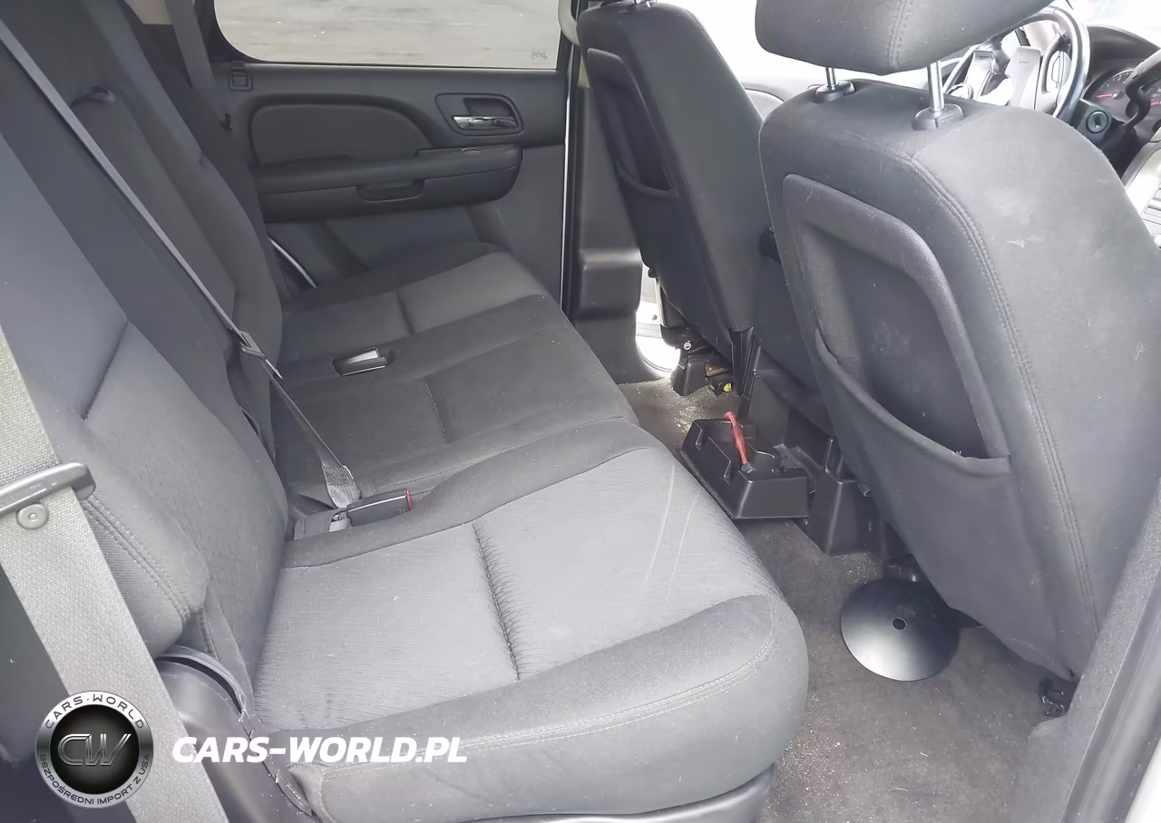 2010 Chevrolet Tahoe Ls VIN:1GNUKAE07AR208861 - 8