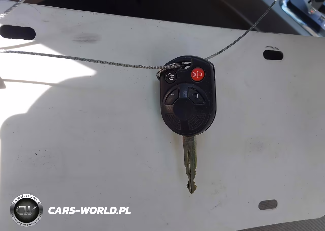 2010 Ford Escape Xlt VIN:1FMCU0DG8AKD45254 - 11