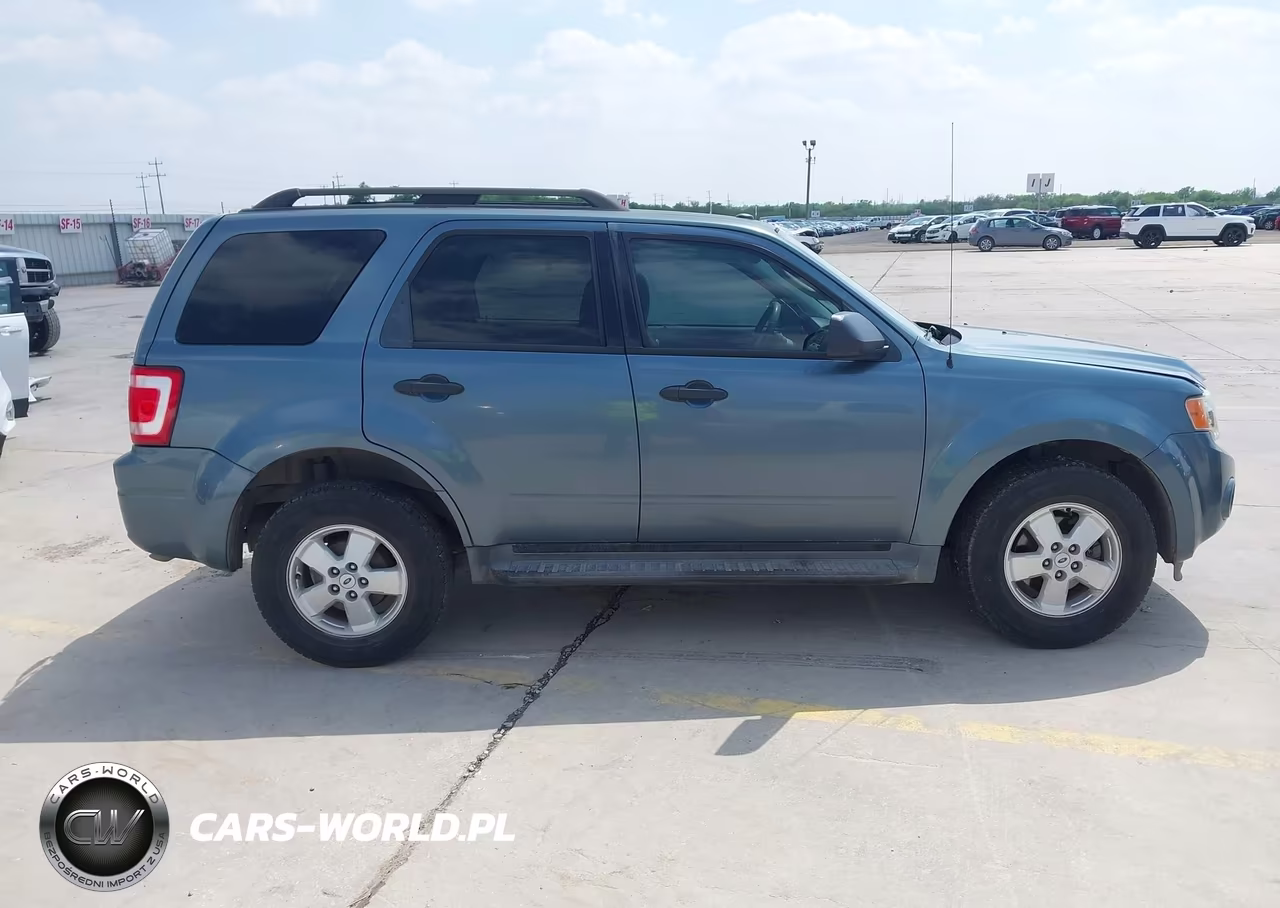 2010 Ford Escape Xlt VIN:1FMCU0DG8AKD45254 - 13