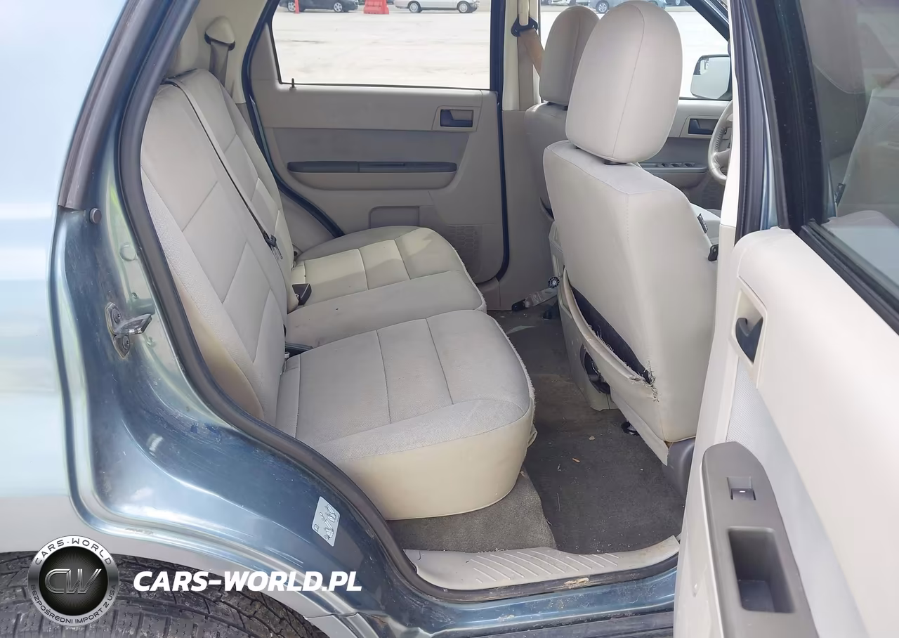 2010 Ford Escape Xlt VIN:1FMCU0DG8AKD45254 - 8