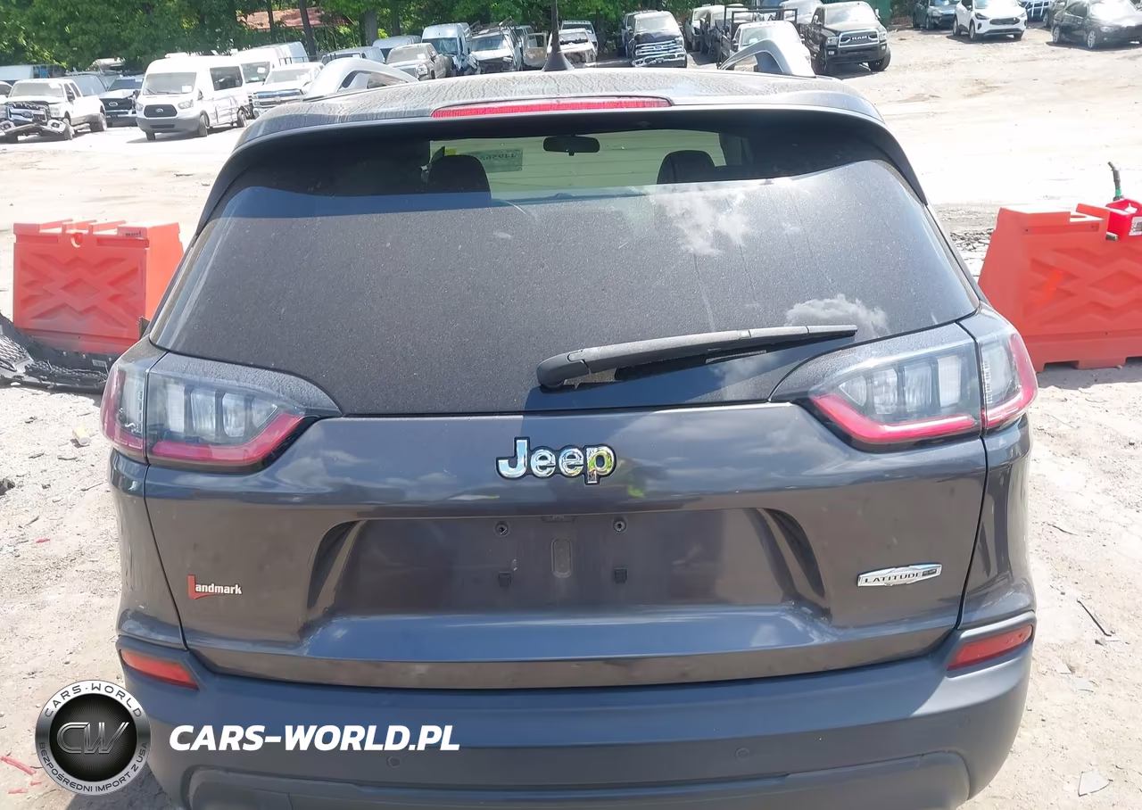 2019 Jeep Cherokee Latitude Plus Fwd VIN:1C4PJLLB7KD470113 - 16