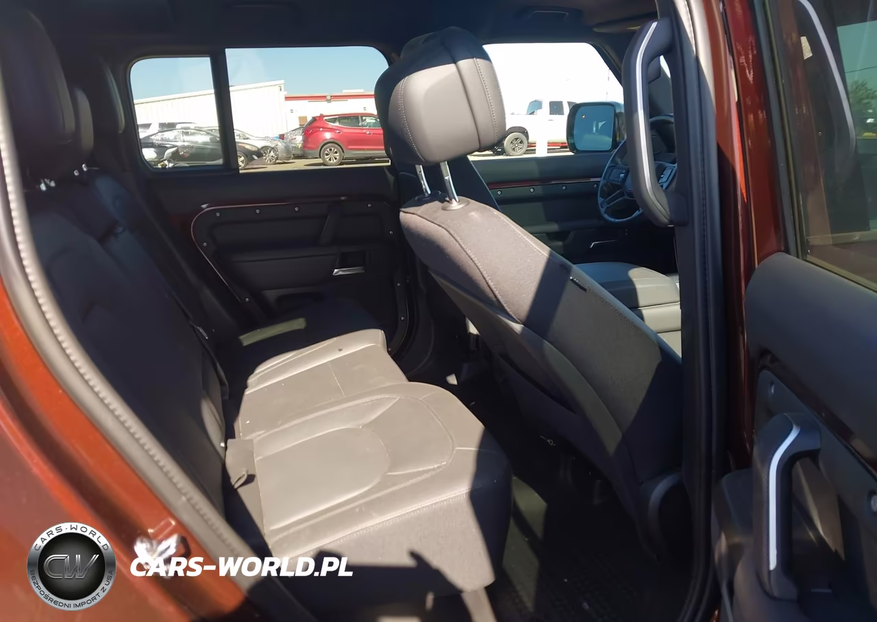 2025 Land Rover Defender P400 Sedona Red Edition VIN:SALEW7EU5S2370787 - 8