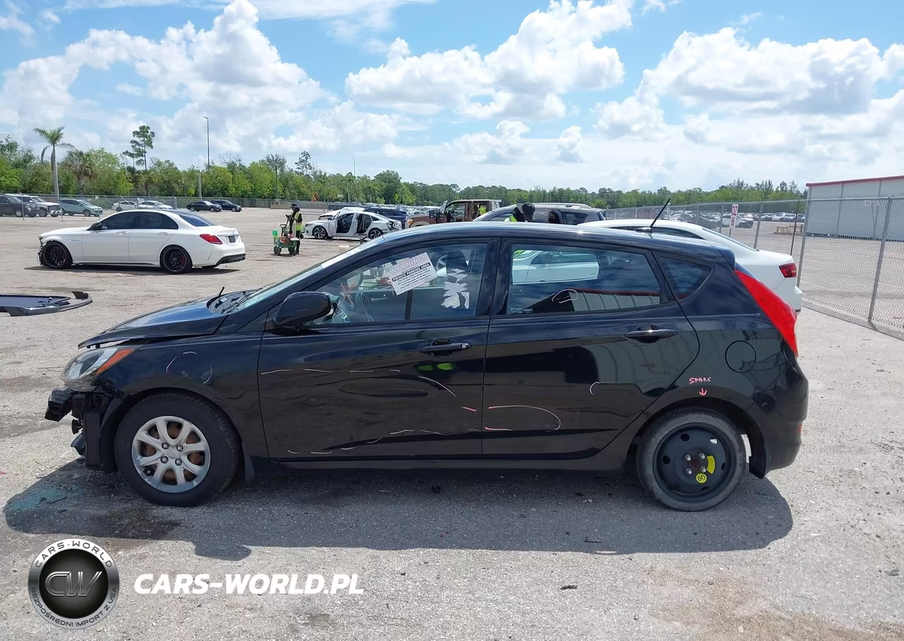 2014 Hyundai Accent Gs VIN:KMHCT5AE6EU183525 - 15