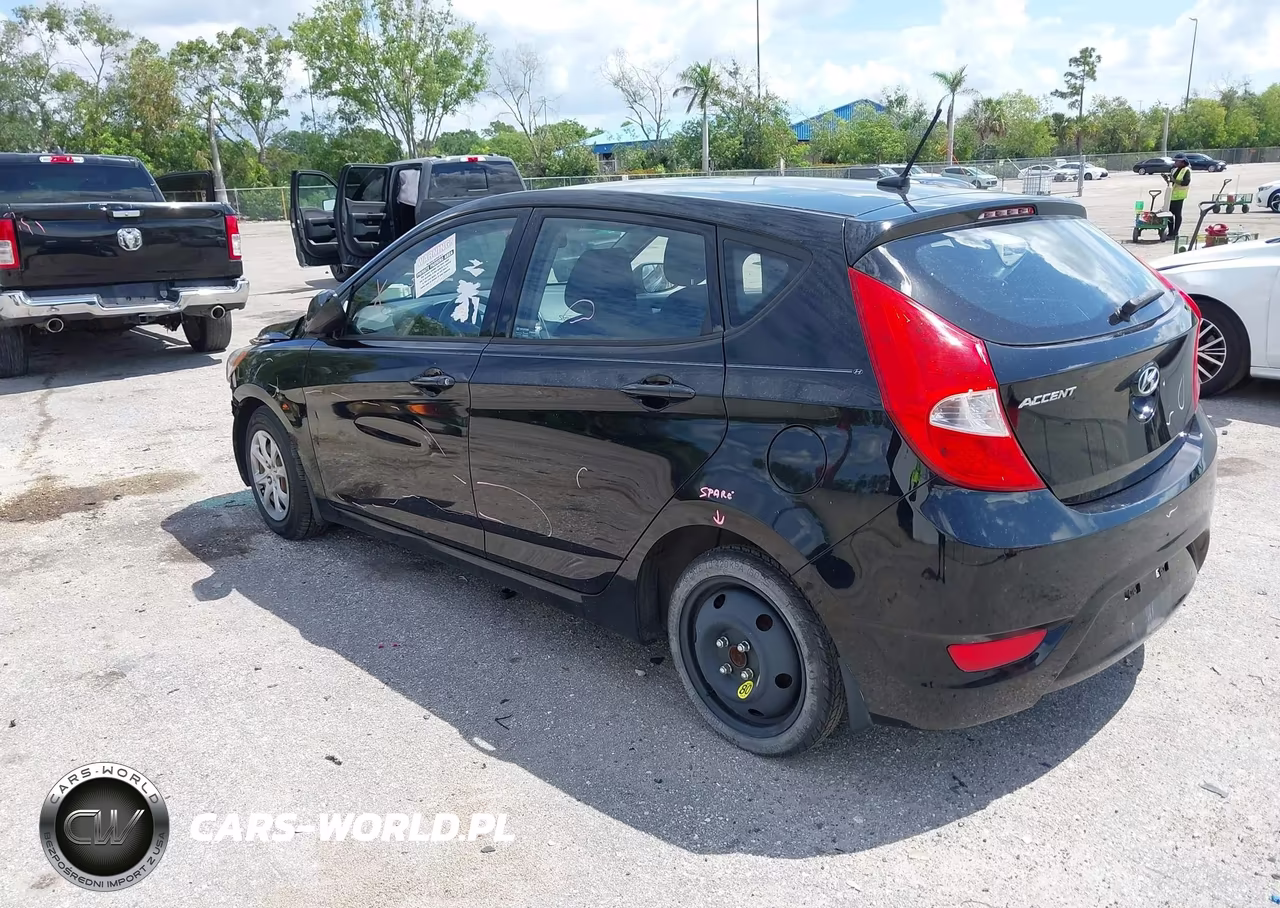 2014 Hyundai Accent Gs VIN:KMHCT5AE6EU183525 - 3