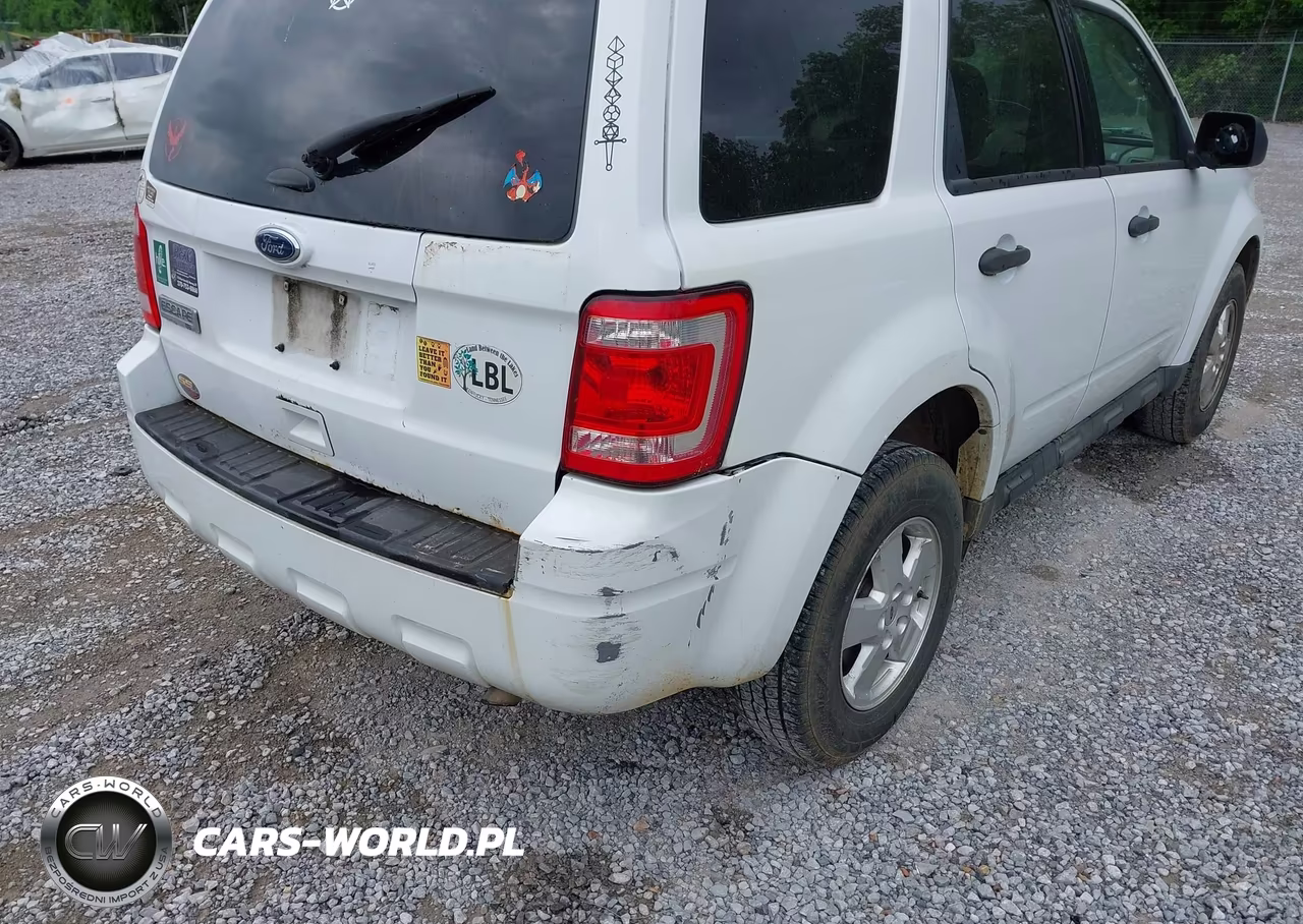 2011 Ford Escape Xlt VIN:1FMCU9D73BKB26241 - 6