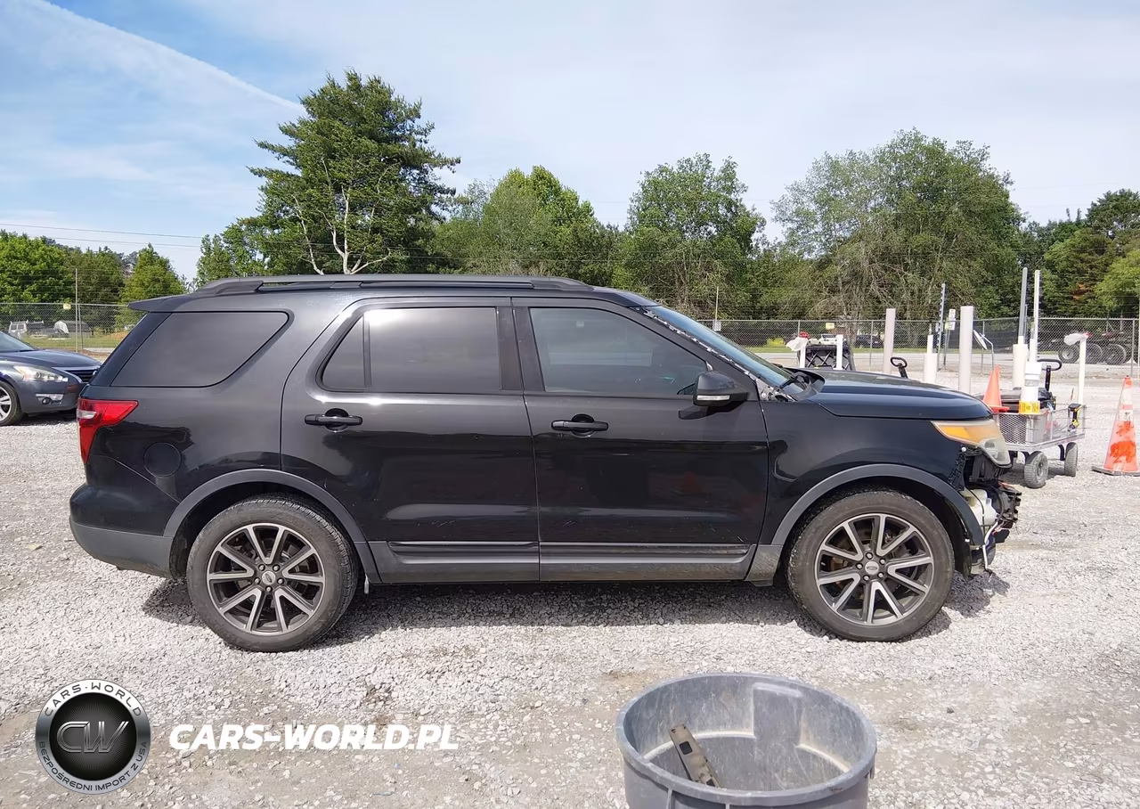 2015 Ford Explorer Xlt VIN:1FM5K7D81FGA12386 - 13