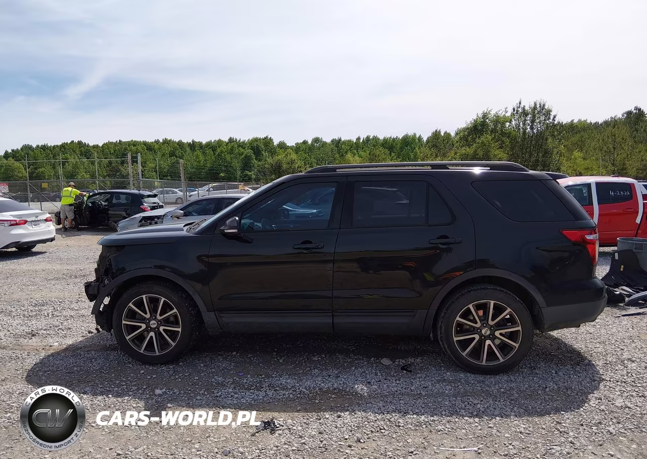 2015 Ford Explorer Xlt VIN:1FM5K7D81FGA12386 - 14