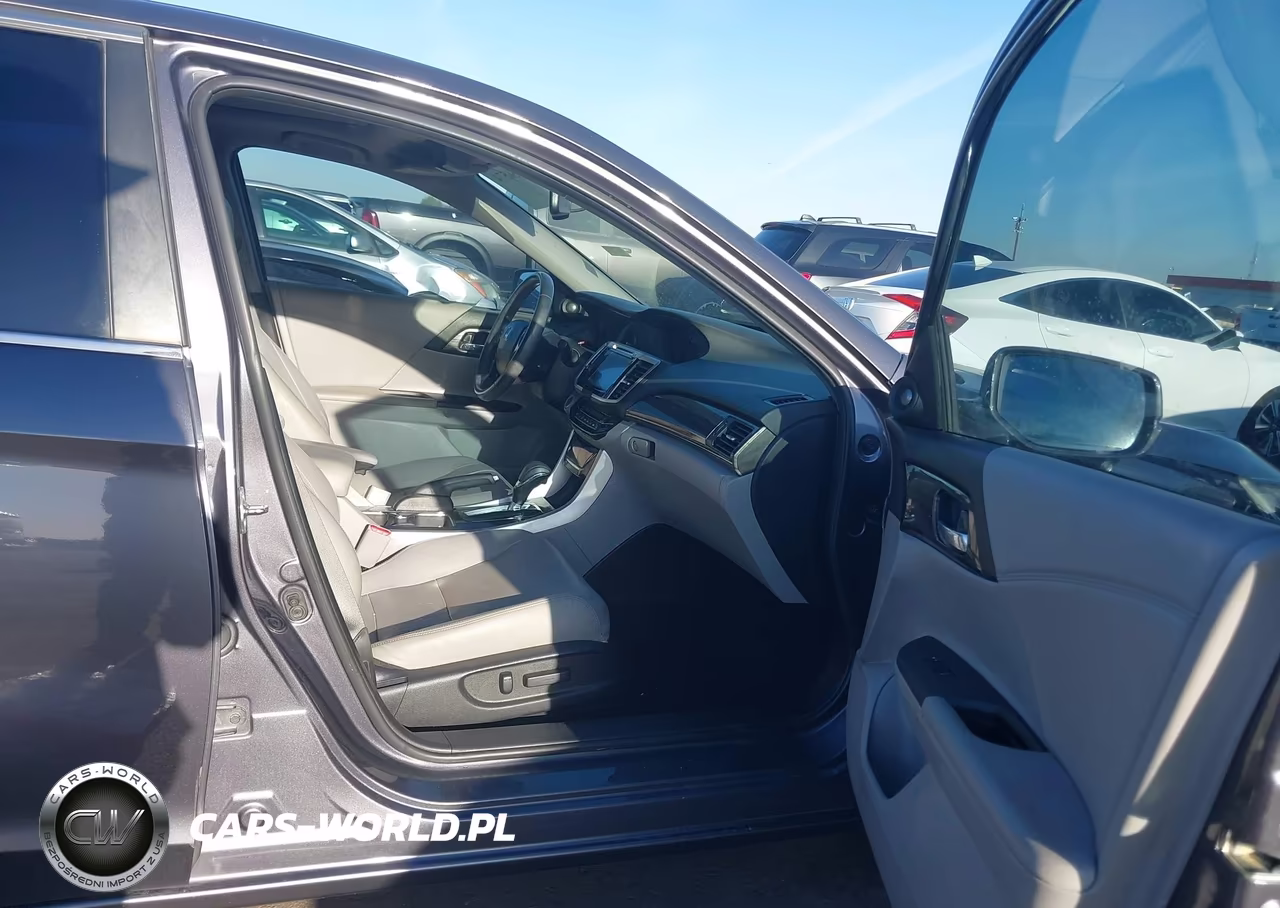 2017 Honda Accord Ex-L VIN:1HGCR2F88HA233417 - 5