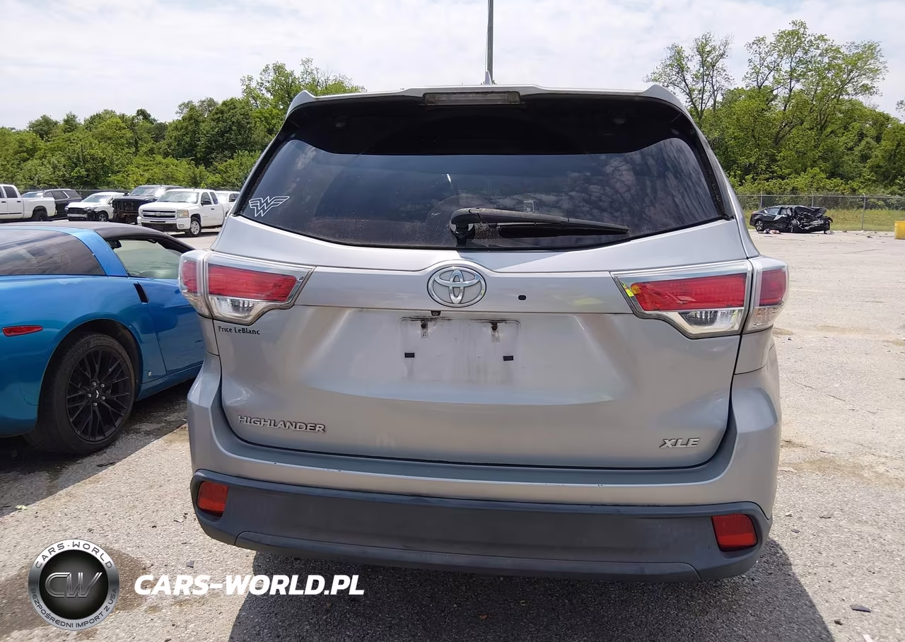 2015 Toyota Highlander Xle V6 VIN:5TDKKRFH0FS087358 - 16