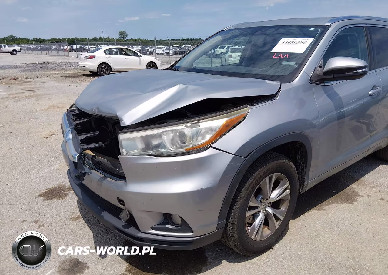 2015 Toyota Highlander Xle V6 VIN:5TDKKRFH0FS087358 - 6