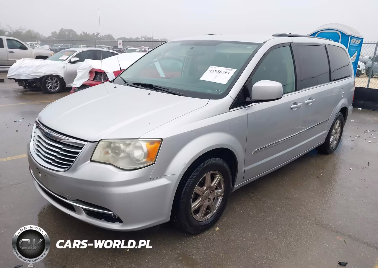 2011 Chrysler Town & Country Touring VIN:2A4RR5DG5BR735433 - 2
