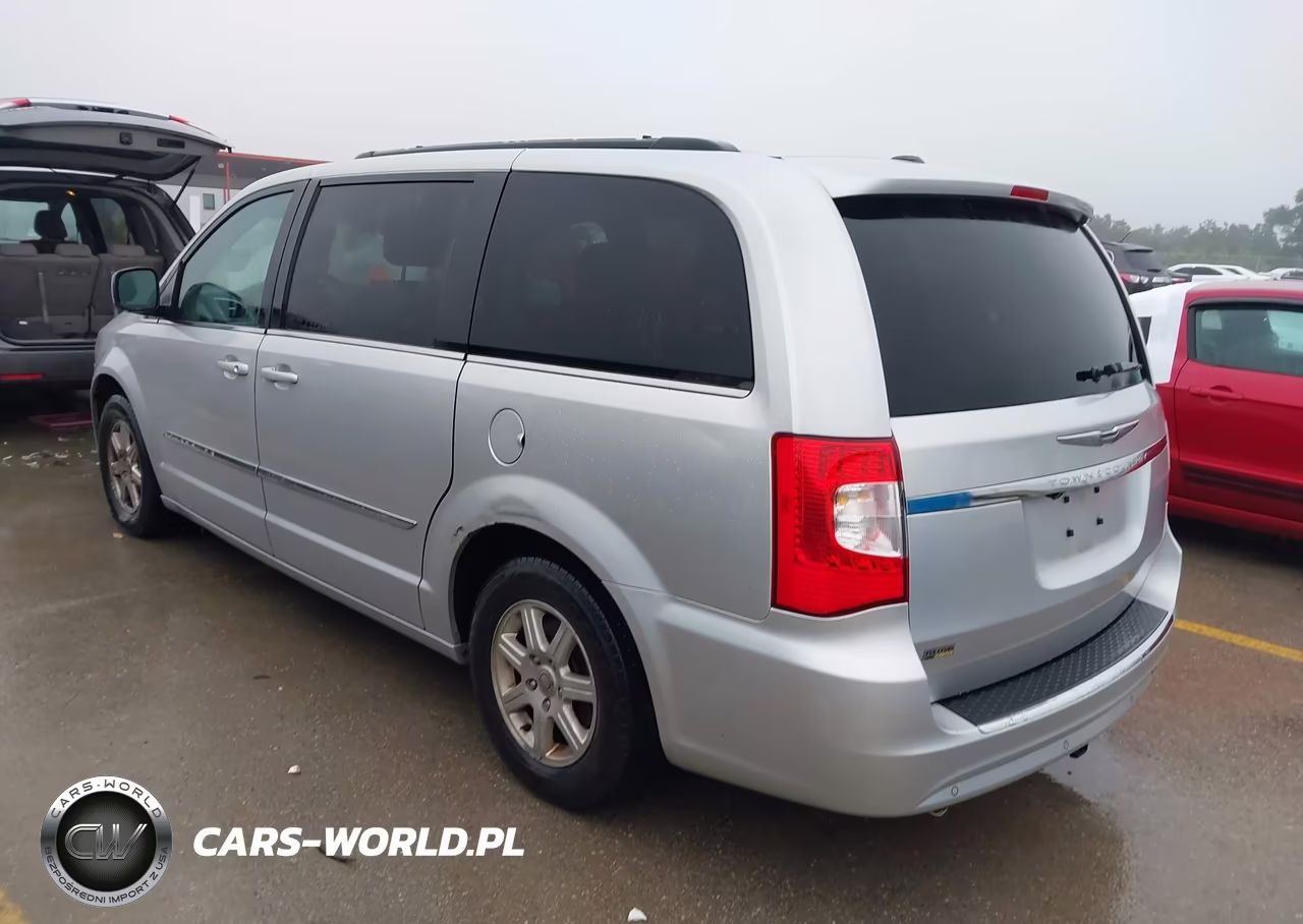 2011 Chrysler Town & Country Touring VIN:2A4RR5DG5BR735433 - 3
