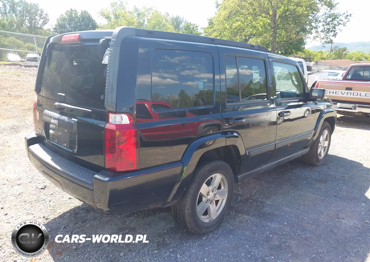 2007 Jeep Commander Sport VIN:1J8HG48K17C584373 - 4