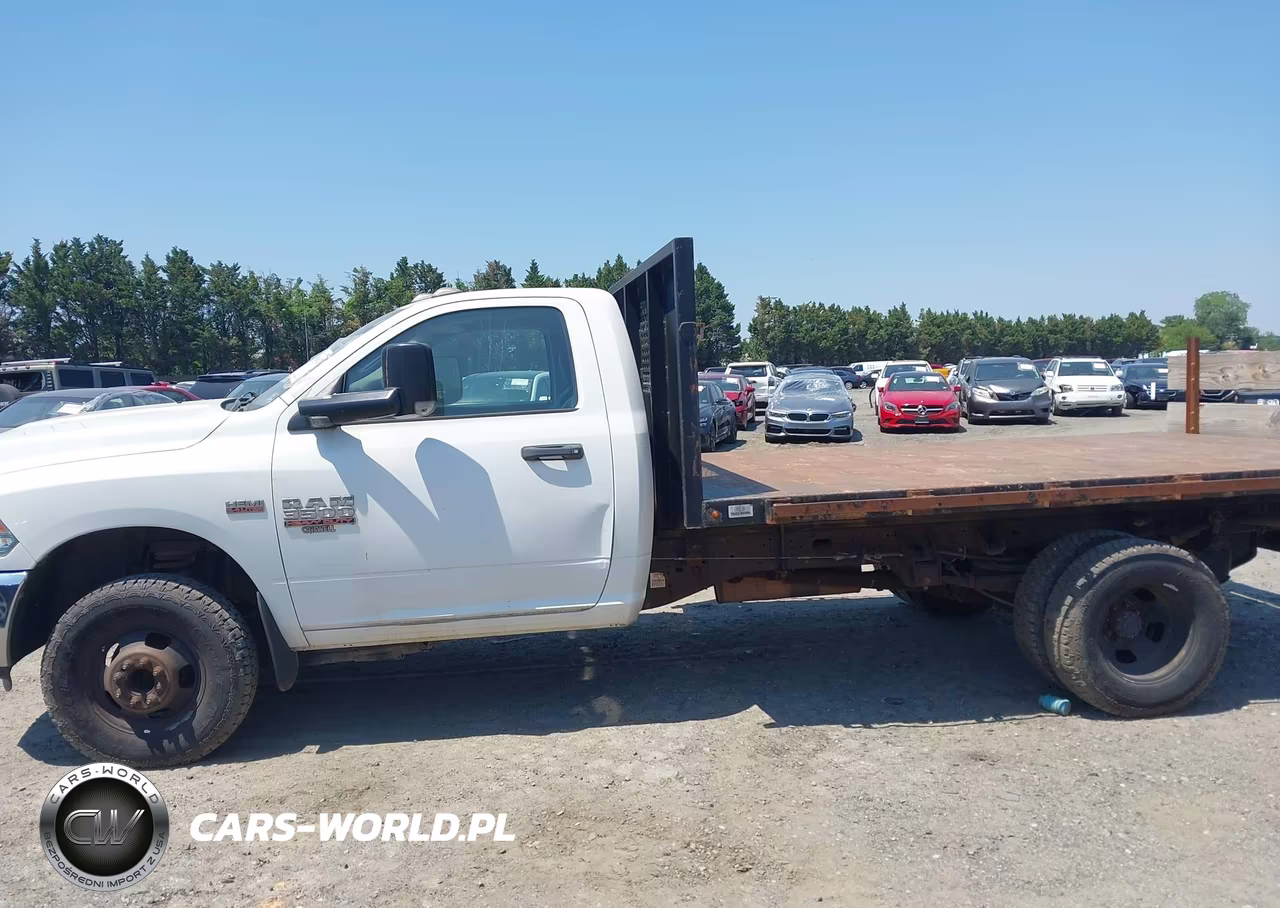 2017 Ram 3500 Chassis Tradesman-Slt VIN:3C7WRTBJ0HG641831 - 14