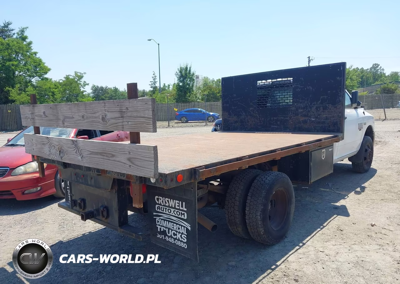 2017 Ram 3500 Chassis Tradesman-Slt VIN:3C7WRTBJ0HG641831 - 4