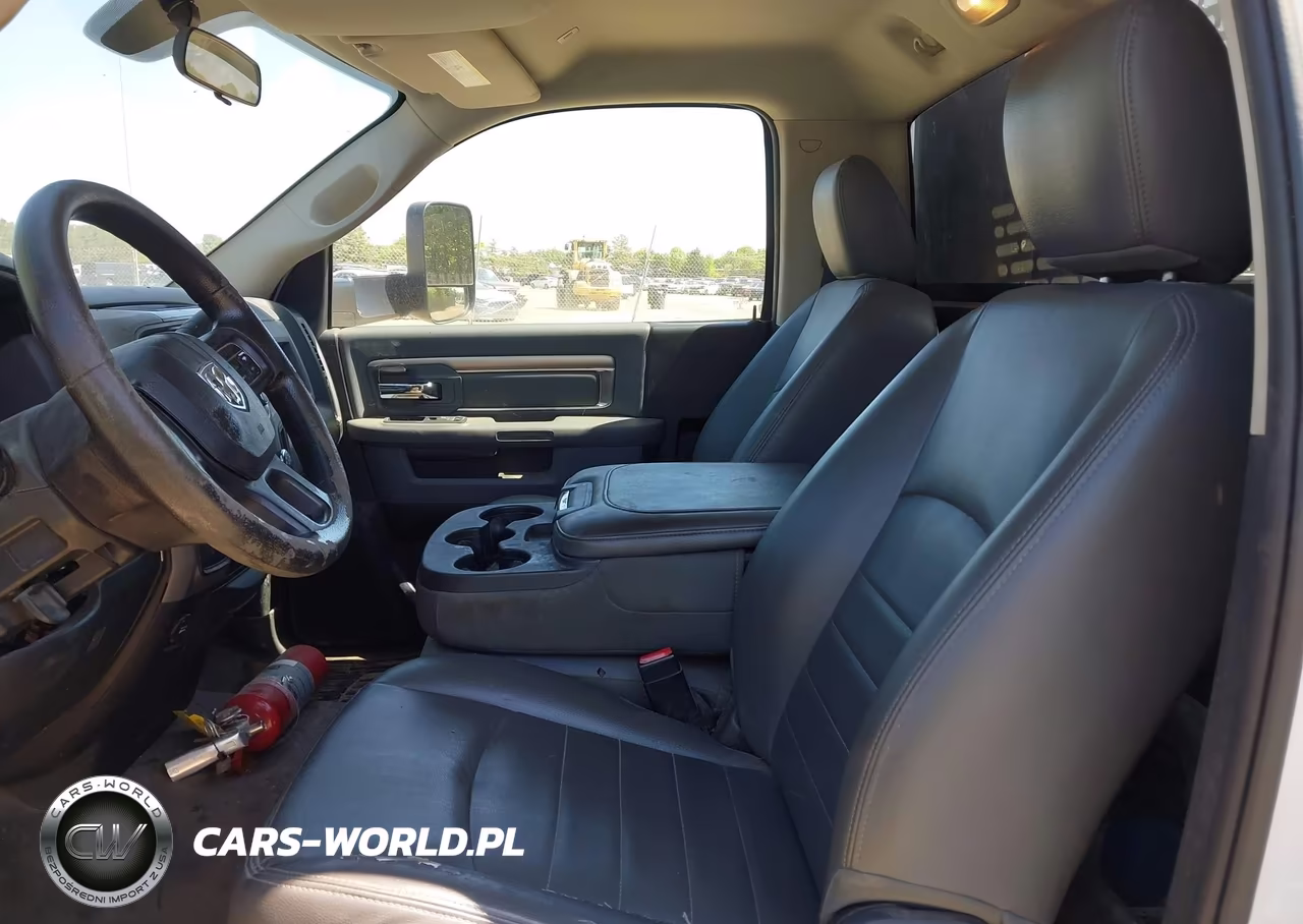 2017 Ram 3500 Chassis Tradesman-Slt VIN:3C7WRTBJ0HG641831 - 7