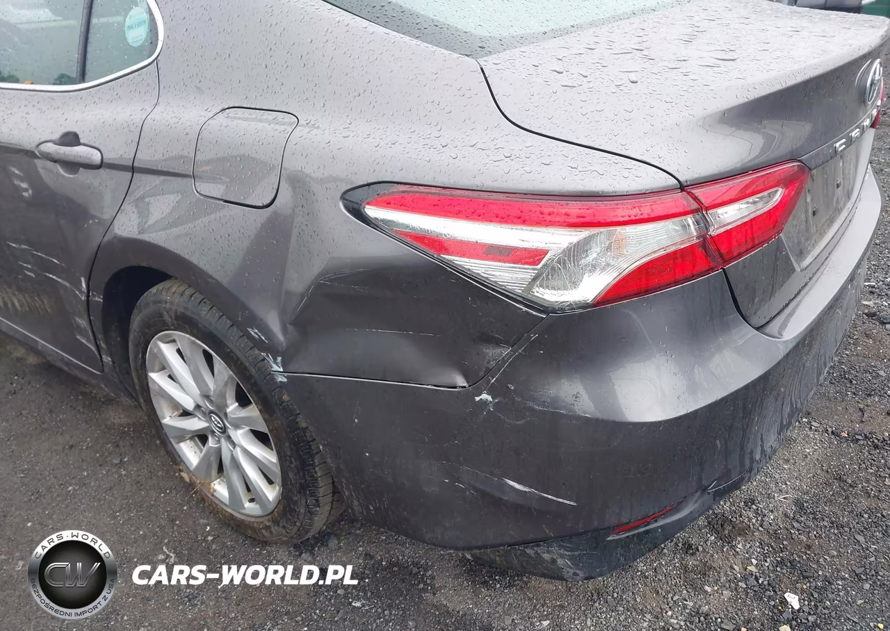 2018 Toyota Camry Le VIN:4T1B11HK3JU554219 - 6