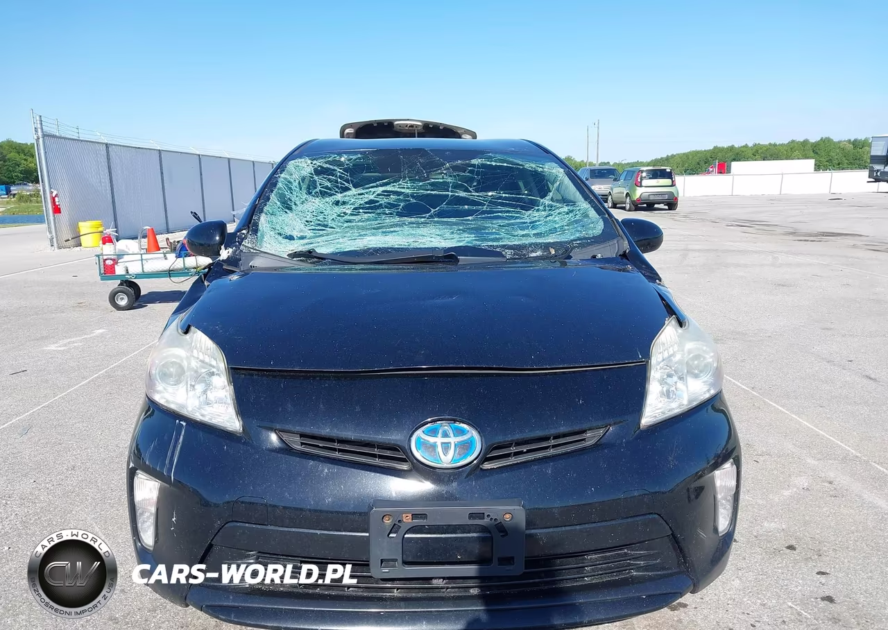 2015 Toyota Prius Two VIN:JTDKN3DU2F0464666 - 6