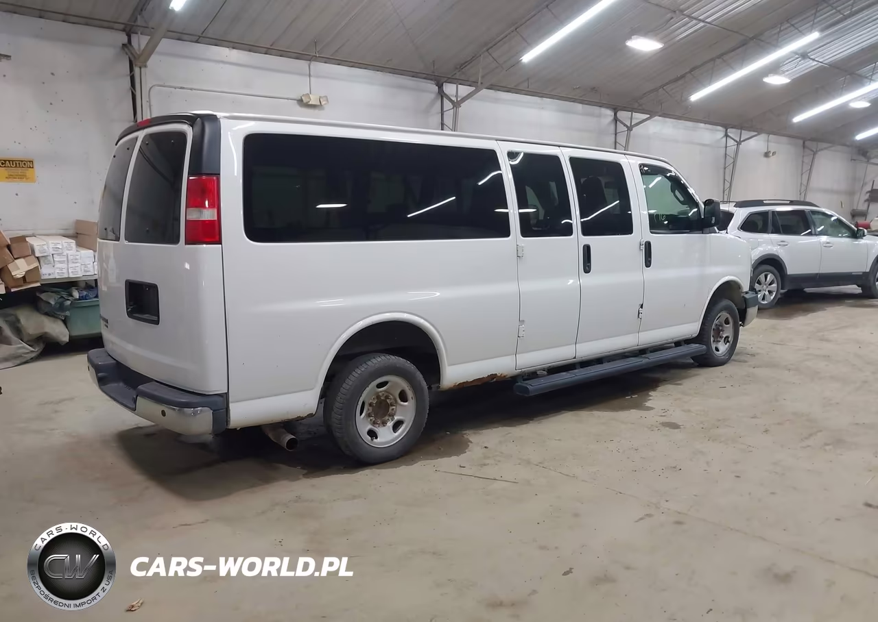 2016 Chevrolet Express 3500 Lt VIN:1GAZGPFG8G1266993 - 4
