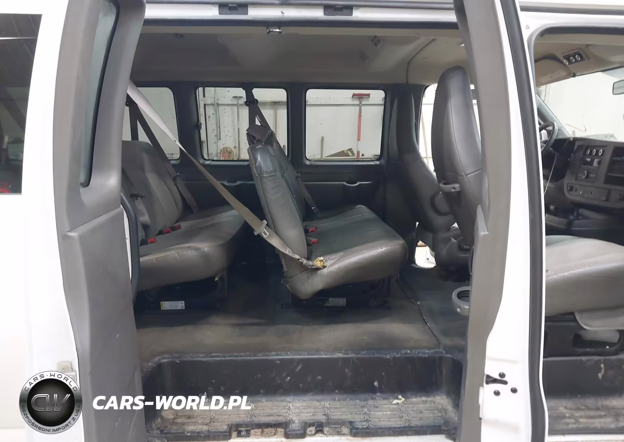2016 Chevrolet Express 3500 Lt VIN:1GAZGPFG8G1266993 - 8