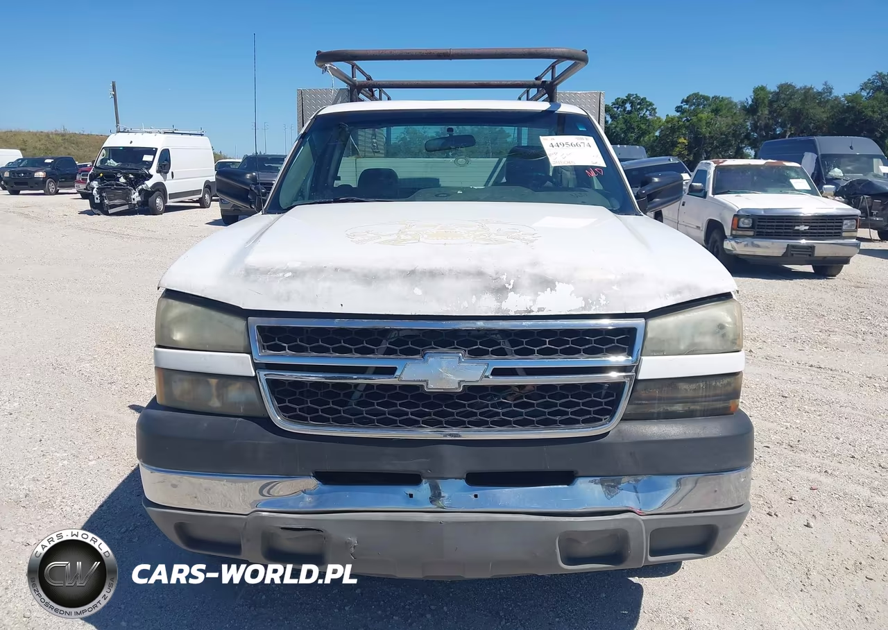 2005 Chevrolet Silverado 2500Hd Work Truck VIN:1GBHC24U55E170324 - 13