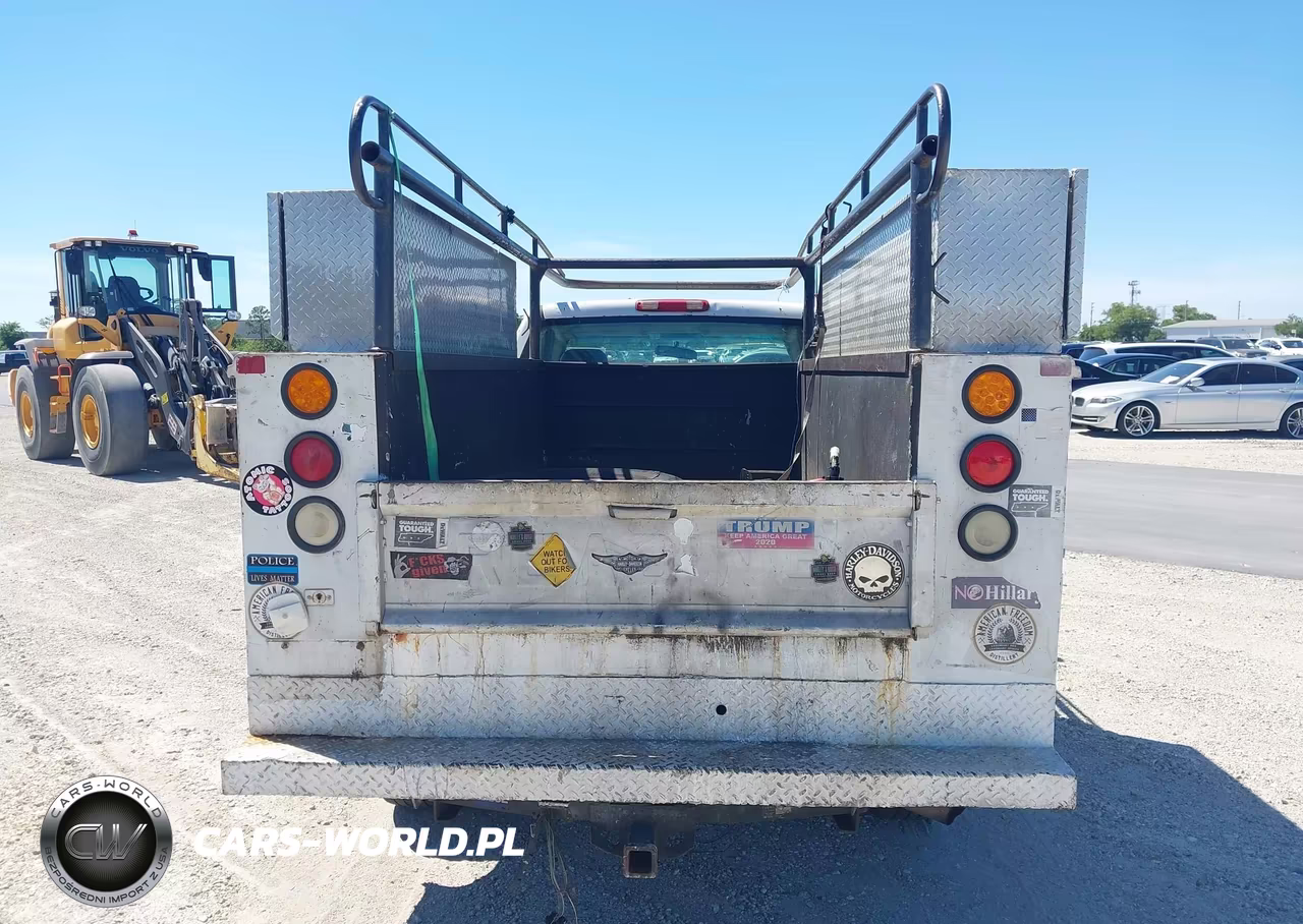 2005 Chevrolet Silverado 2500Hd Work Truck VIN:1GBHC24U55E170324 - 17