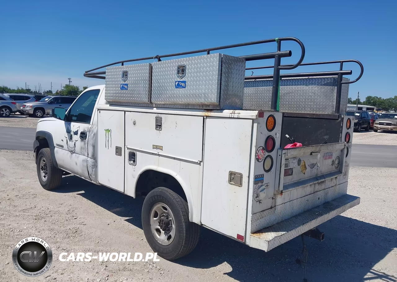 2005 Chevrolet Silverado 2500Hd Work Truck VIN:1GBHC24U55E170324 - 3
