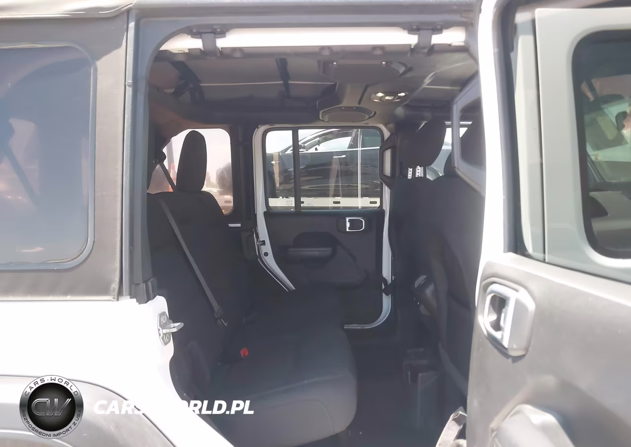 2022 Jeep Wrangler Unlimited Willys 4X4 VIN:1C4HJXDGXNW110753 - 8