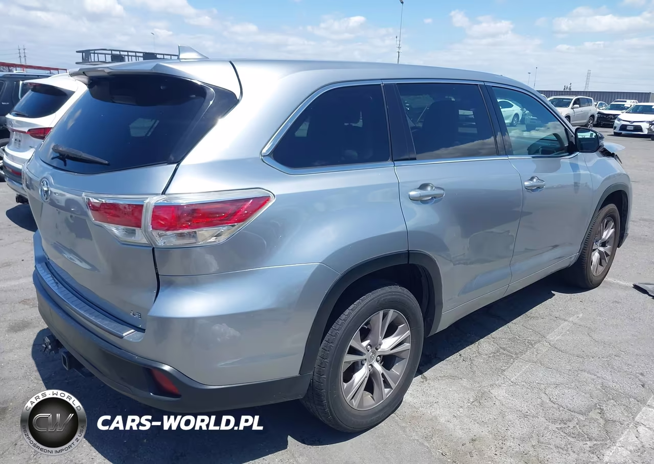 2014 Toyota Highlander Le Plus V6 VIN:5TDZKRFH6ES032975 - 4