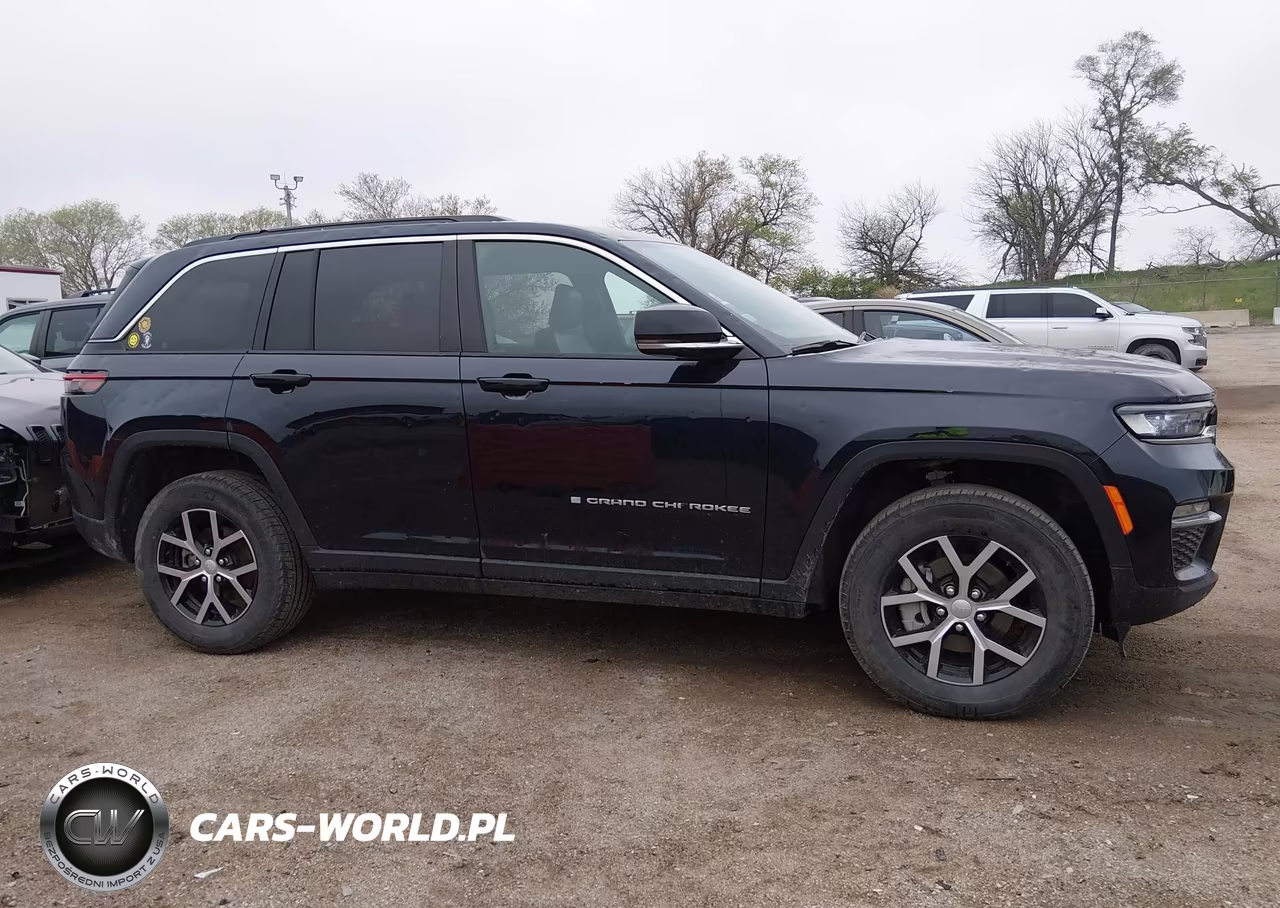 2024 Jeep Grand Cherokee Limited 4X4 VIN:1C4RJHBG1RC252168 - 13