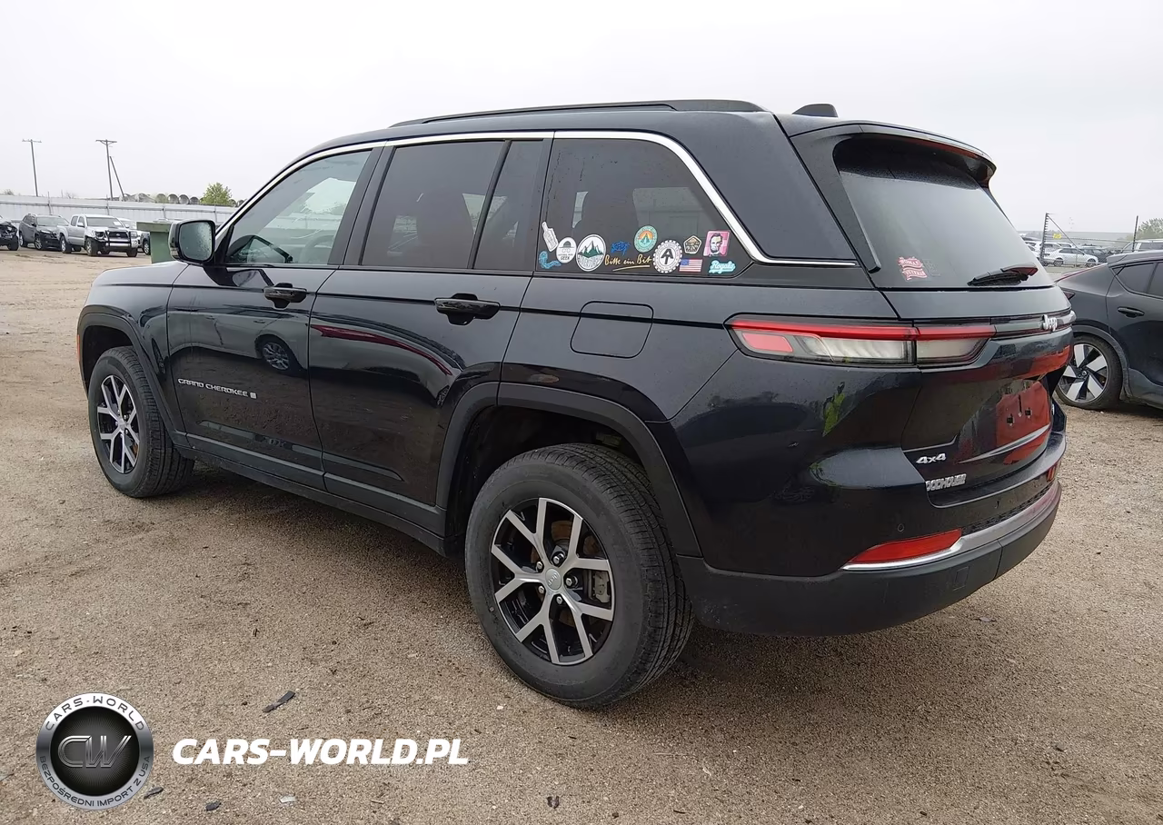 2024 Jeep Grand Cherokee Limited 4X4 VIN:1C4RJHBG1RC252168 - 3