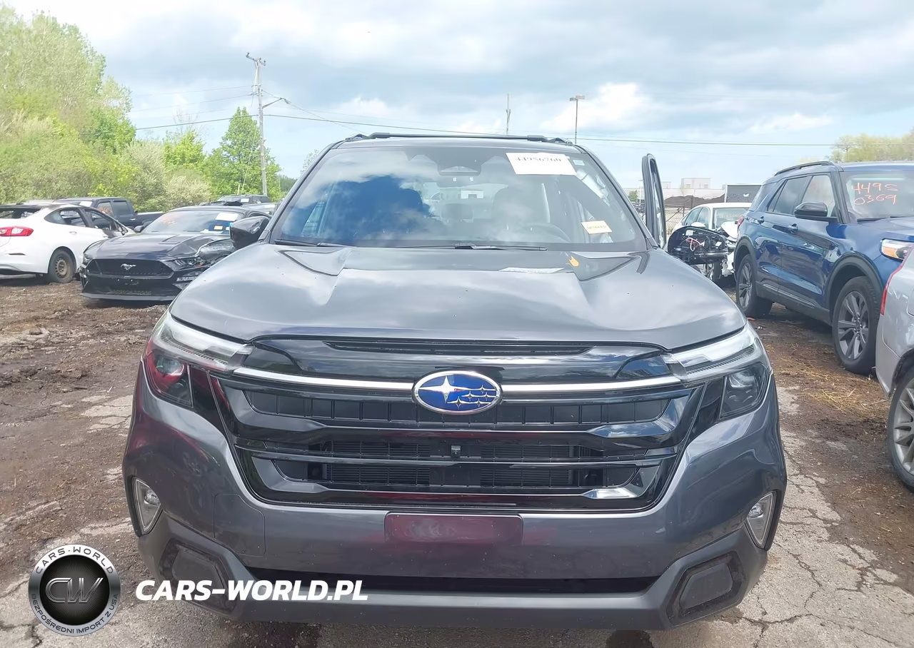 2025 Subaru Forester Touring VIN:JF2SLDTC6SH562553 - 12
