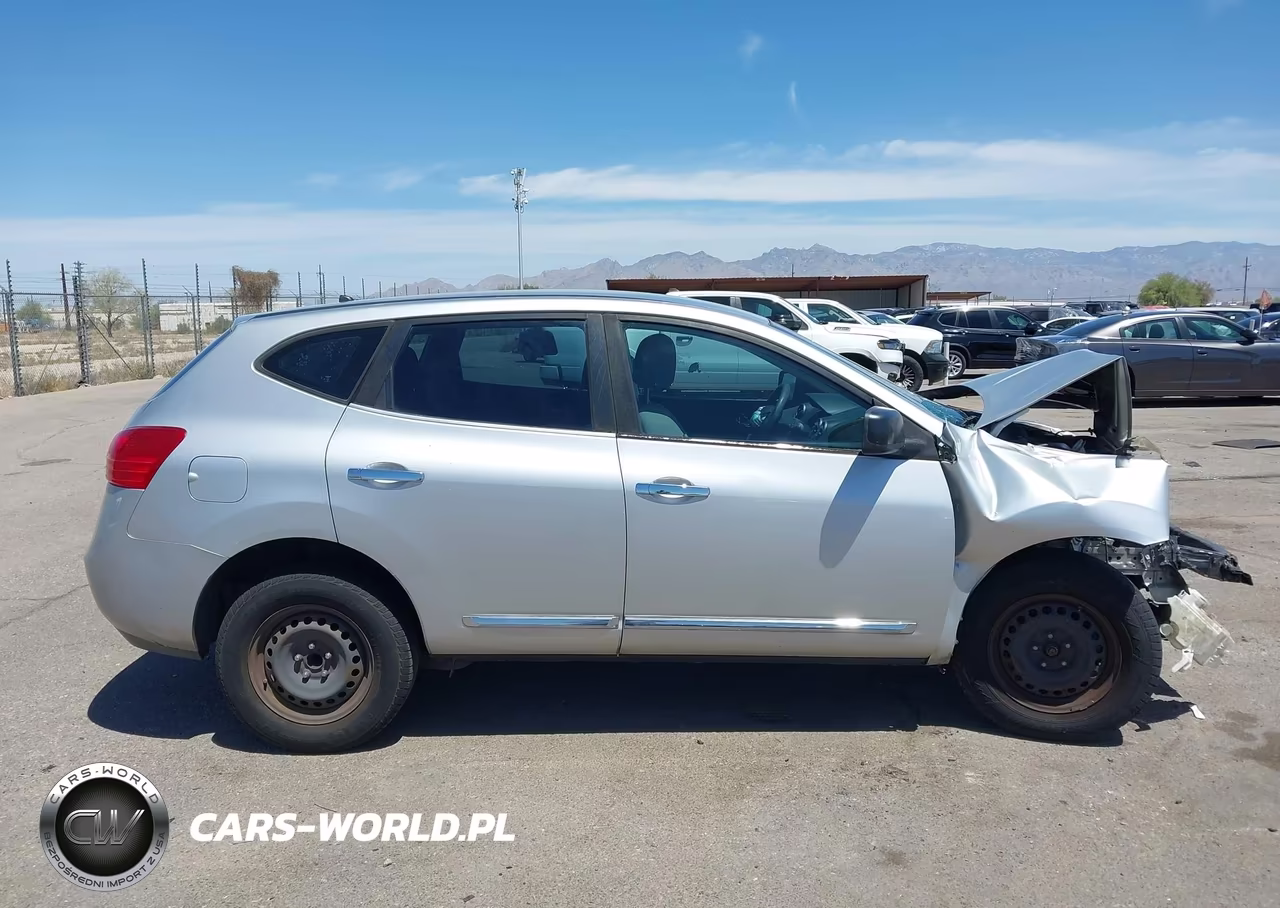 2015 Nissan Rogue Select S VIN:JN8AS5MT1FW670991 - 13