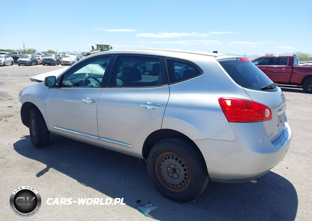 2015 Nissan Rogue Select S VIN:JN8AS5MT1FW670991 - 3