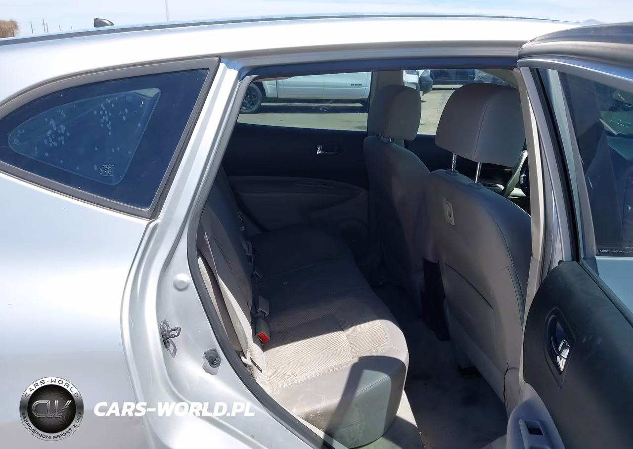 2015 Nissan Rogue Select S VIN:JN8AS5MT1FW670991 - 8