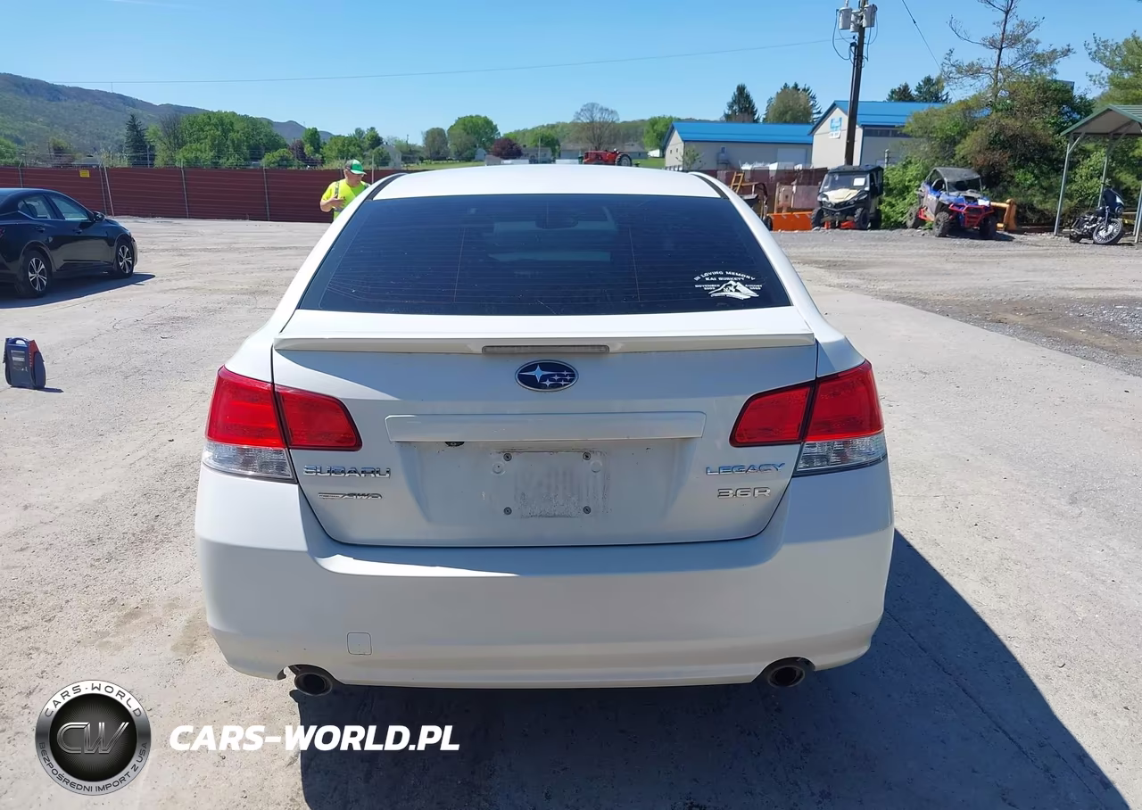 2010 Subaru Legacy 3.6R Limited VIN:4S3BMDL67A2225896 - 16