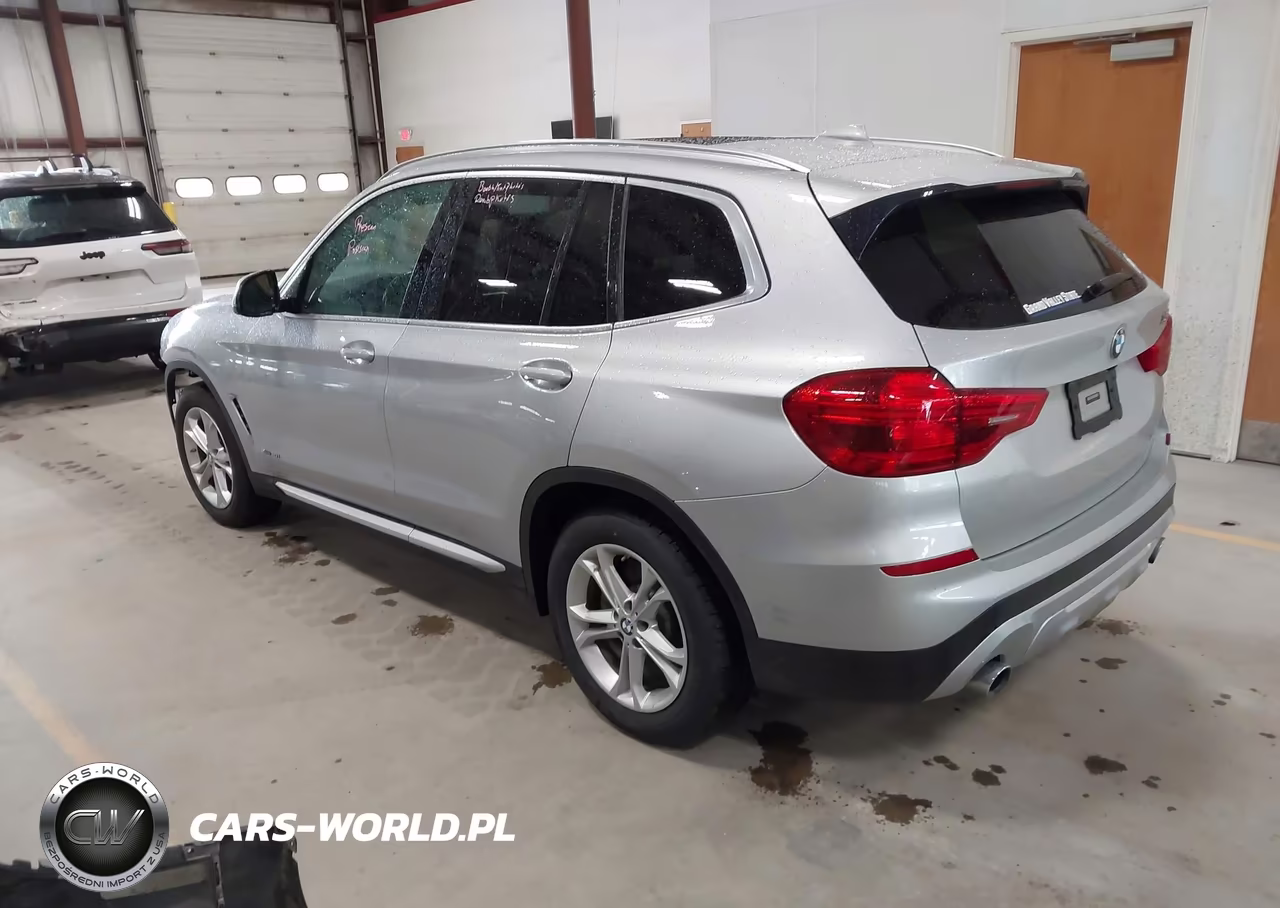 2018 BMW X3 xDrive30I VIN:5UXTR9C59JLD65440 - 3