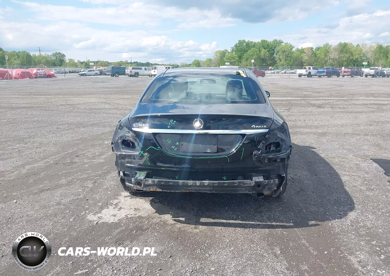 2016 Mercedes-Benz C 300 Sport 4Matic VIN:55SWF4KB1GU172126 - 17