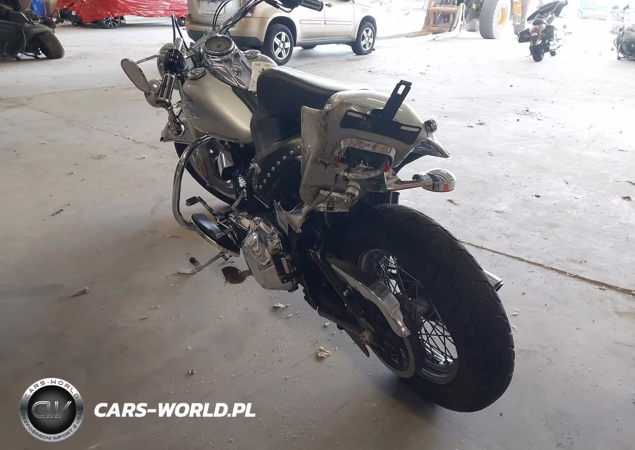 2011 Harley-Davidson Flstc VIN:1HD1BW511BB025885 - 3