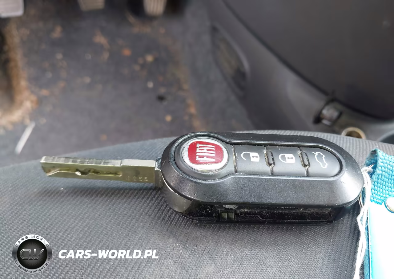 2014 Fiat 500 Pop VIN:3C3CFFAR1ET205644 - 11
