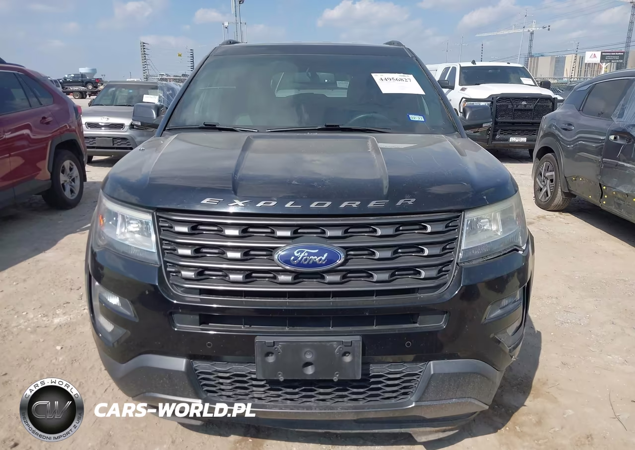 2017 Ford Explorer Xlt VIN:1FM5K7D82HGA87987 - 12