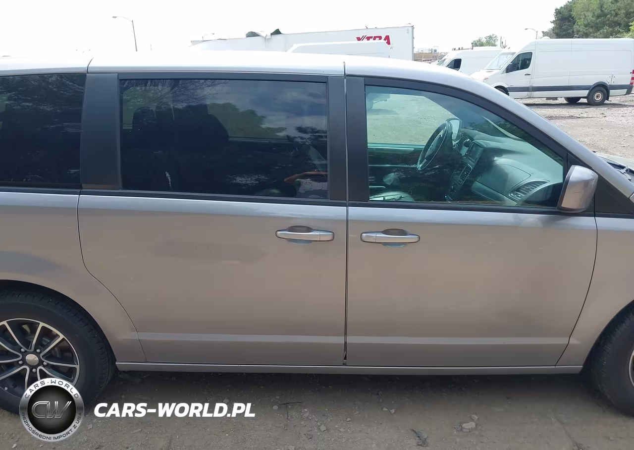 2018 Dodge Grand Caravan Gt VIN:2C4RDGEG4JR238144 - 13