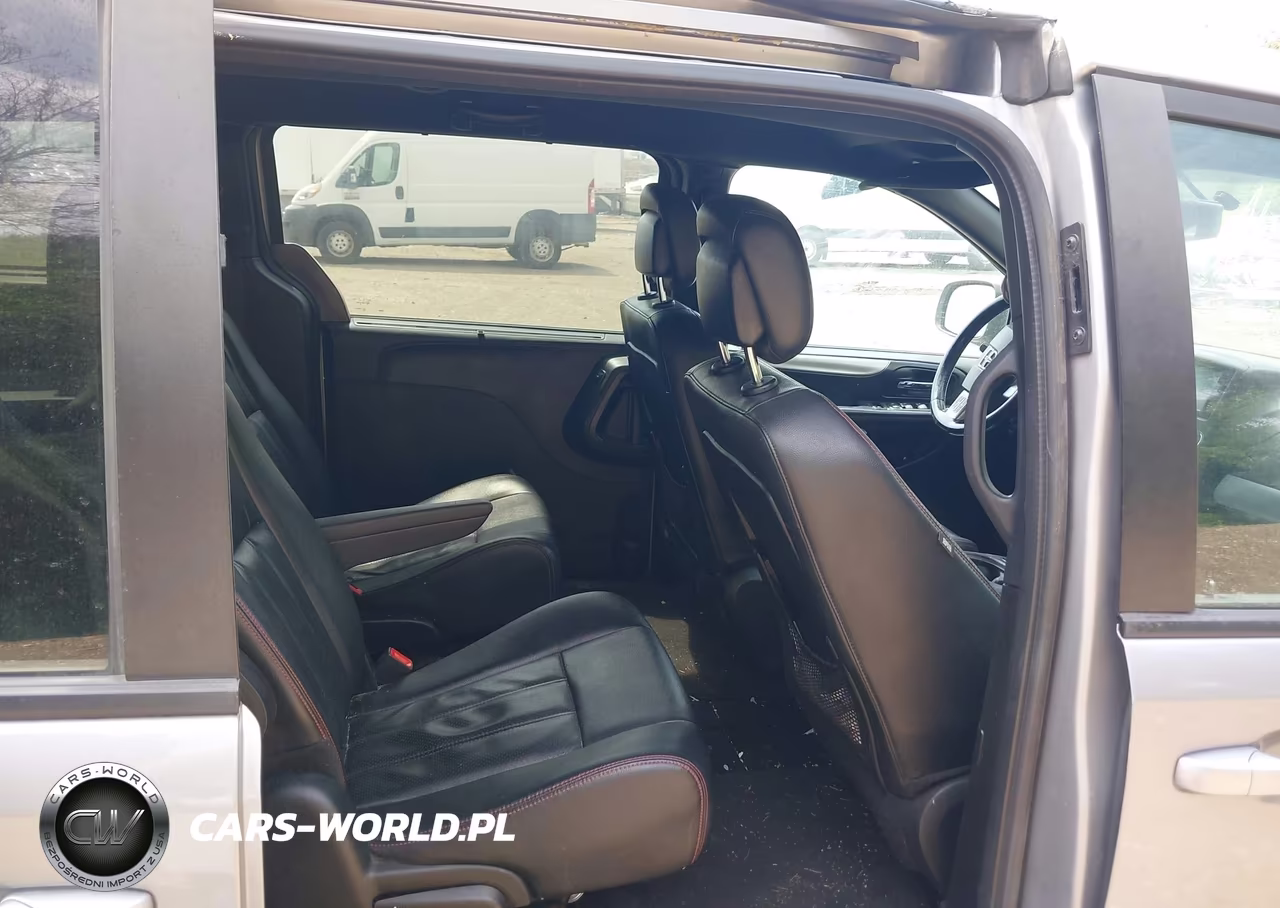2018 Dodge Grand Caravan Gt VIN:2C4RDGEG4JR238144 - 8