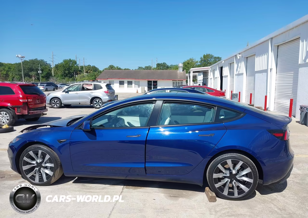 2025 Tesla Model 3 Long Range Rear-Wheel Drive-Standard Rear-Wheel Drive VIN:5YJ3E1EA4SF013554 - 13
