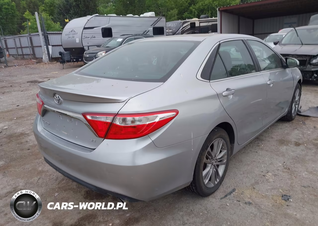 2016 Toyota Camry Se VIN:4T1BF1FK3GU244844 - 4