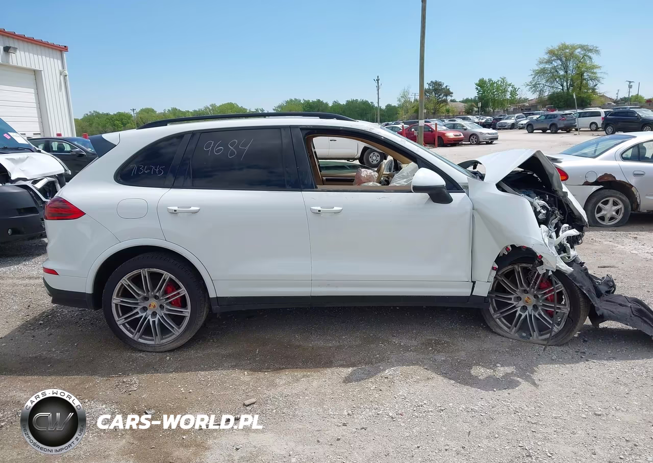 2017 Porsche Cayenne Platinum Edition VIN:WP1AA2A2XHKA82217 - 12