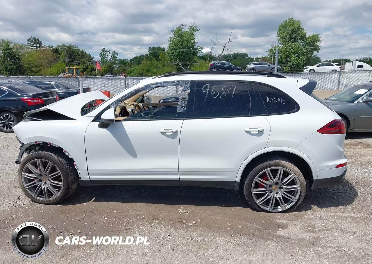 2017 Porsche Cayenne Platinum Edition VIN:WP1AA2A2XHKA82217 - 13
