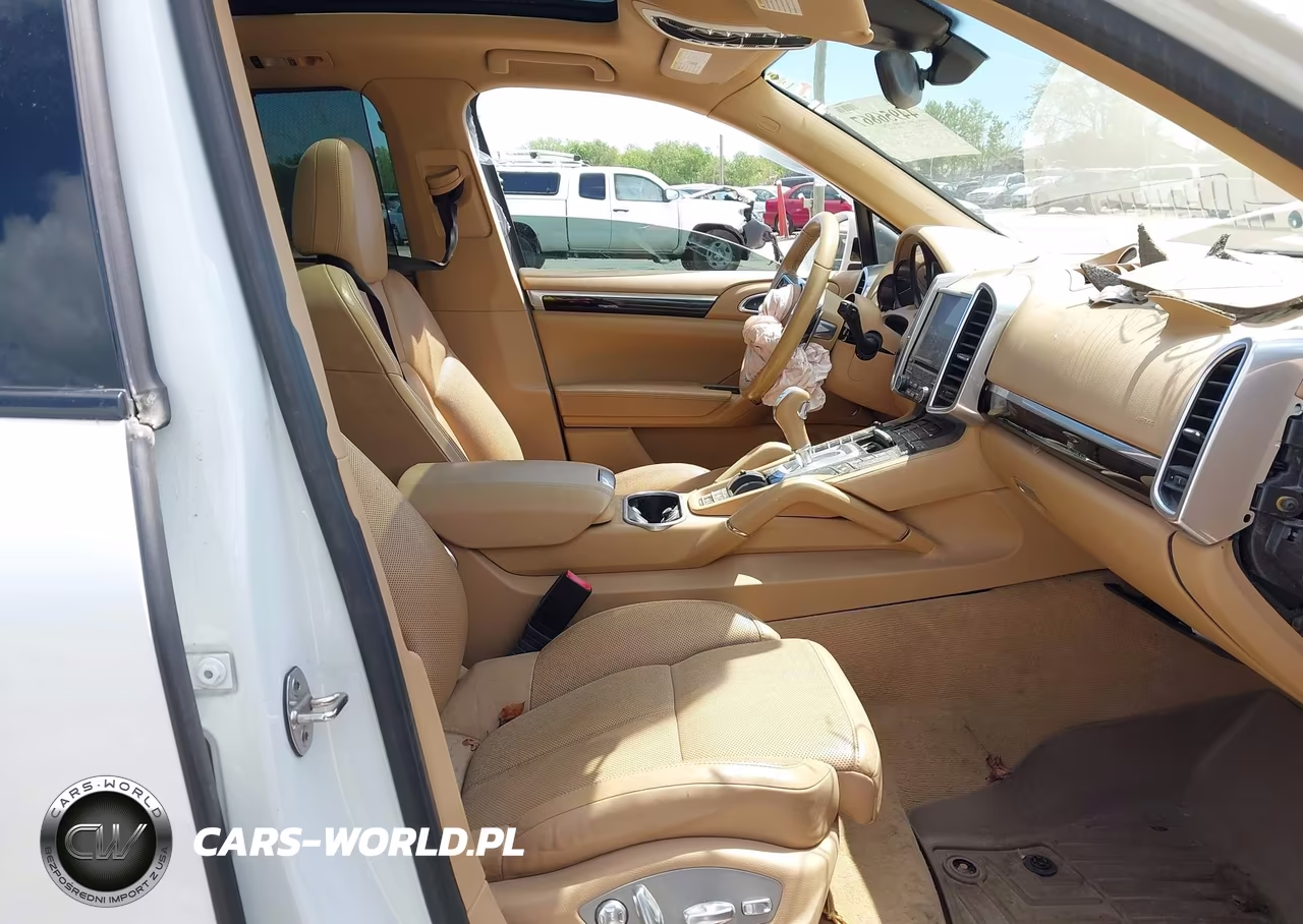 2017 Porsche Cayenne Platinum Edition VIN:WP1AA2A2XHKA82217 - 5
