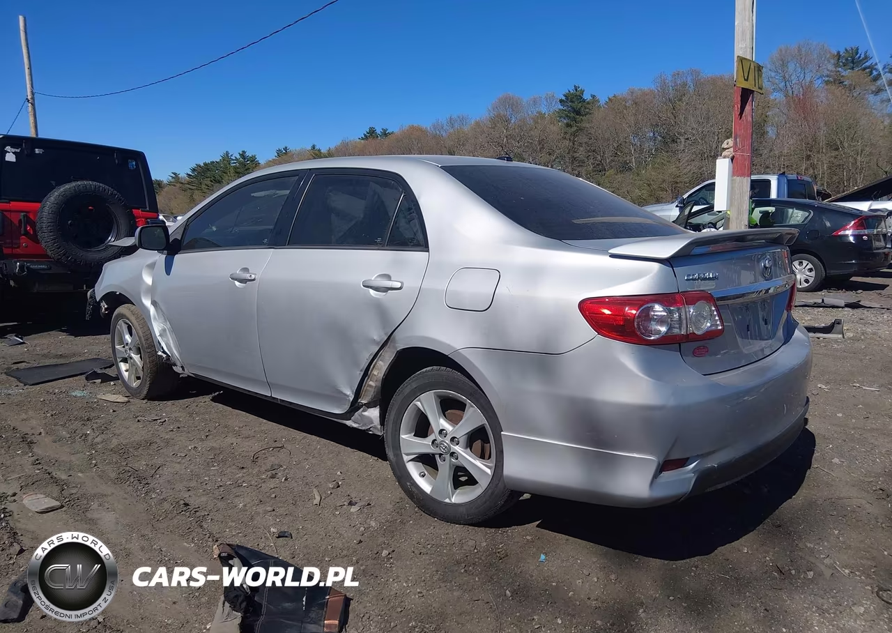 2012 Toyota Corolla S VIN:2T1BU4EE8CC810642 - 3